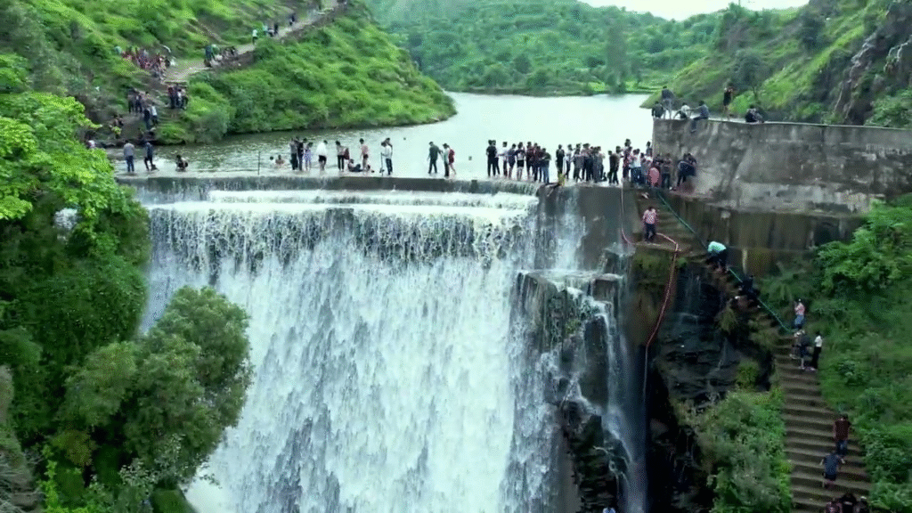 shivalik dam in monsoon season